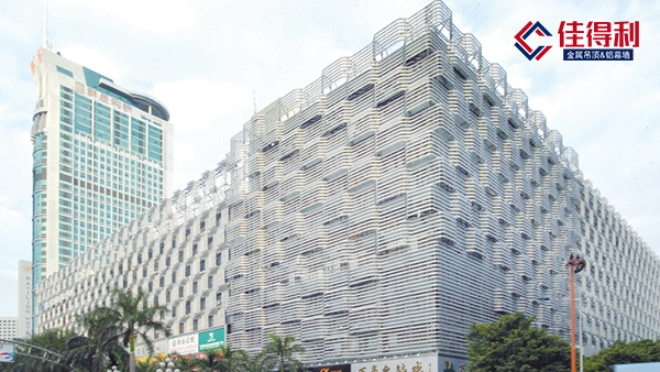 生產沖孔鋁單板時要滿足哪些專業要求？