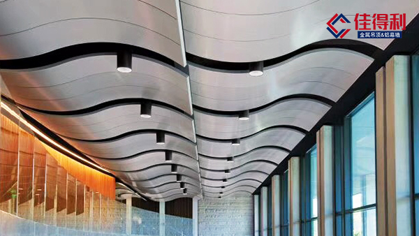 單曲和雙曲鋁單板有什么區別？